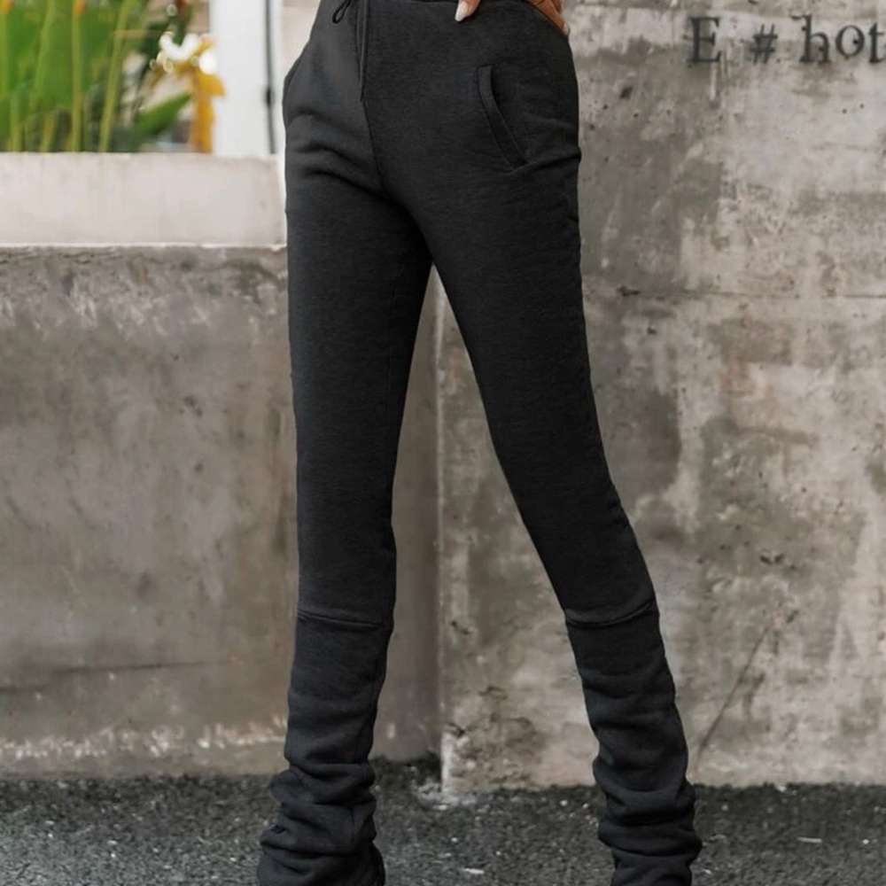 Women stacked pants
